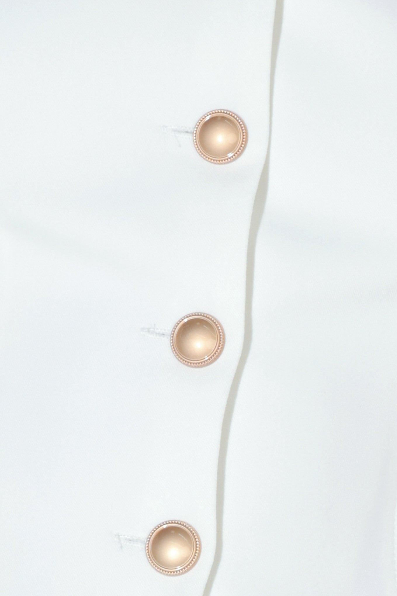 
A solid woven top featuring square neckline, short sleeve and button down.&nbsp;
Matching pant FP1881T

Details:

Self : 97% Polyester 3% Spandex
Lining : 100% Polyester

Size &amp; Fit

- Model is 5`8" And Wearing Size Small
- Measurements Taken From Size Small
- Approx. Length: 20"