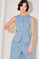 
A striped woven vest with round neckline, sleeveless and button down.&nbsp;
Matching pants FP1916T

Details:

Self : 80% Cotton 20% Polyester

Size &amp; Fit

- Model is 5`8" And Wearing Size Small
- Measurements Taken From Size Small
- Approx. Length: 24"