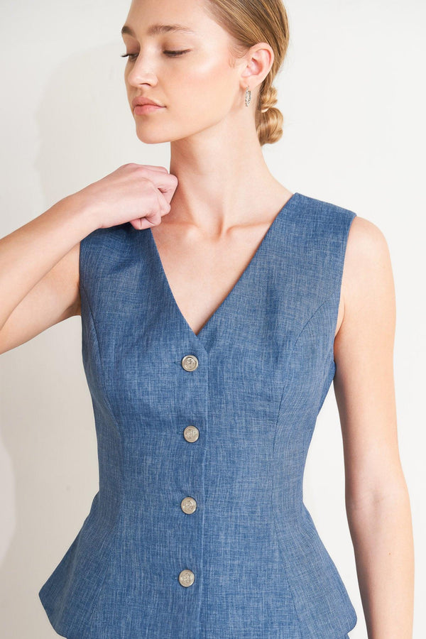 POWER MOVE WOVEN VEST.