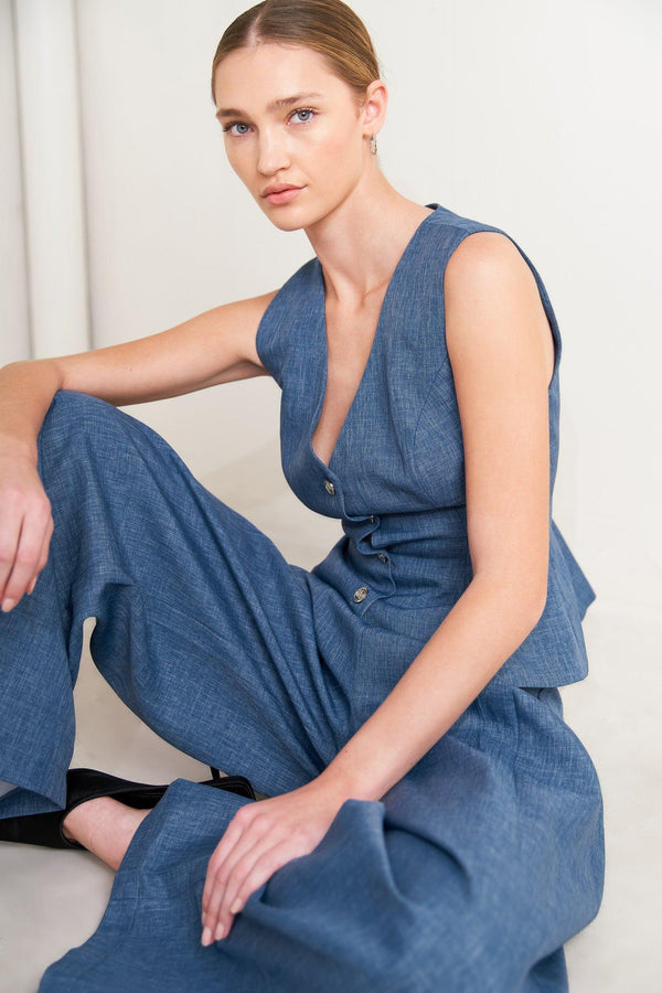 POWER MOVE WOVEN VEST.