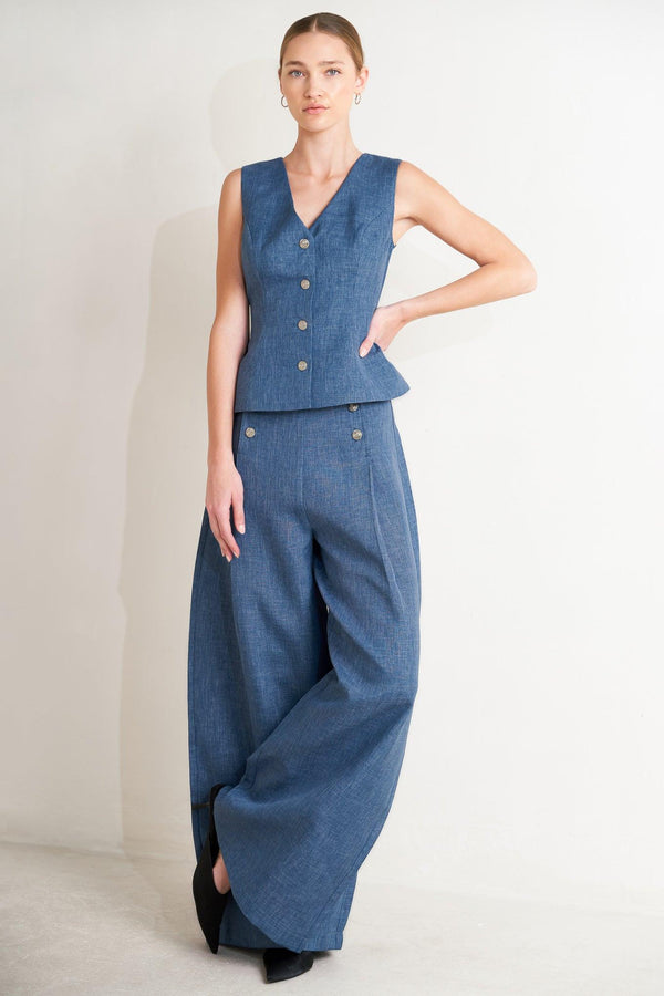 POWER MOVE WOVEN VEST.