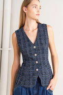 EVERYDAY ICON TWEED VEST.