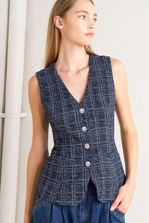 EVERYDAY ICON TWEED VEST.