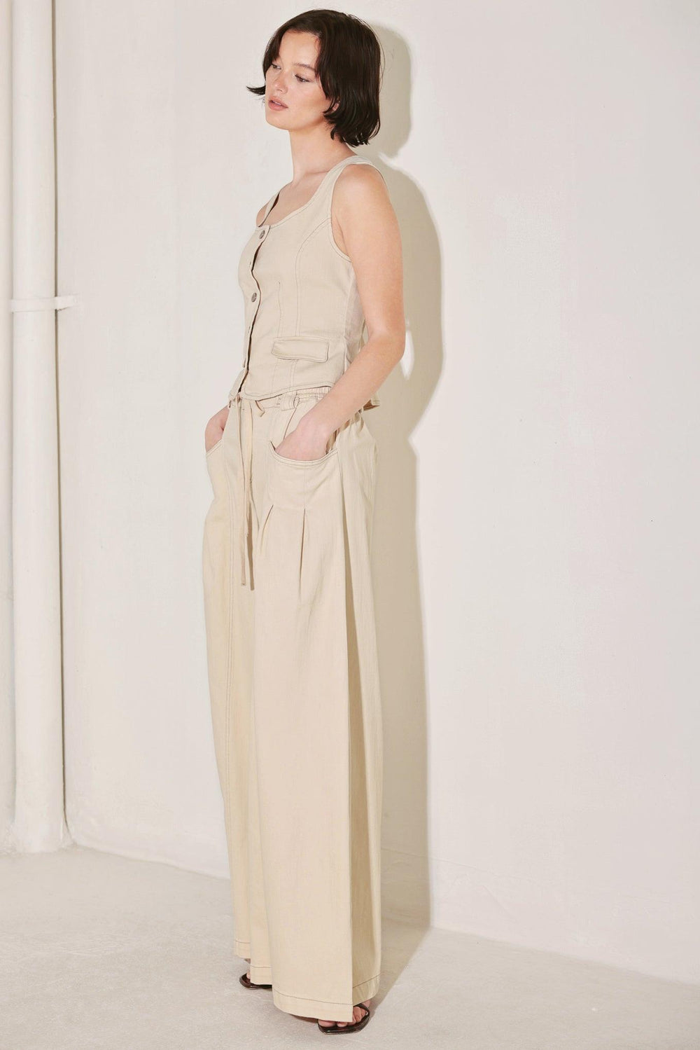 DAYLIGHT GROOVE WOVEN VEST.