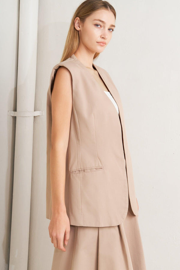 ELEGANT PLEAT WOVEN MIDI VEST.