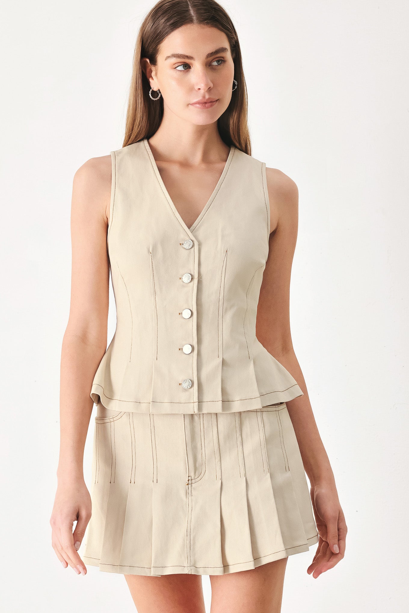 SOFT POWER WOVEN VEST.