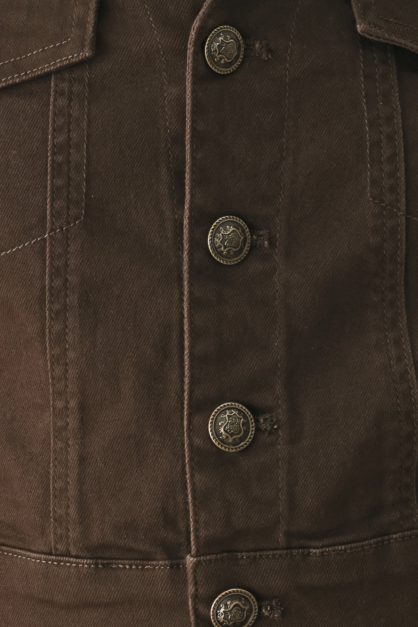 Woman wearing a short sleeve brown denim jacket with collar, V neckline, and front button closure | FREEMARKET