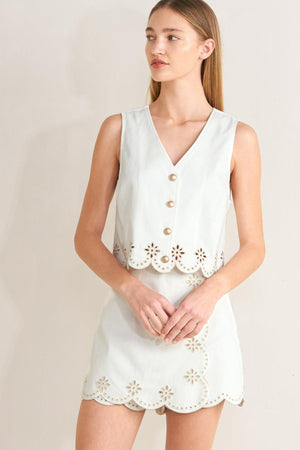 SEAFOAM SCALLOP WOVEN VEST.