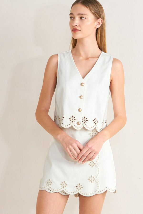 SEAFOAM SCALLOP WOVEN VEST.
