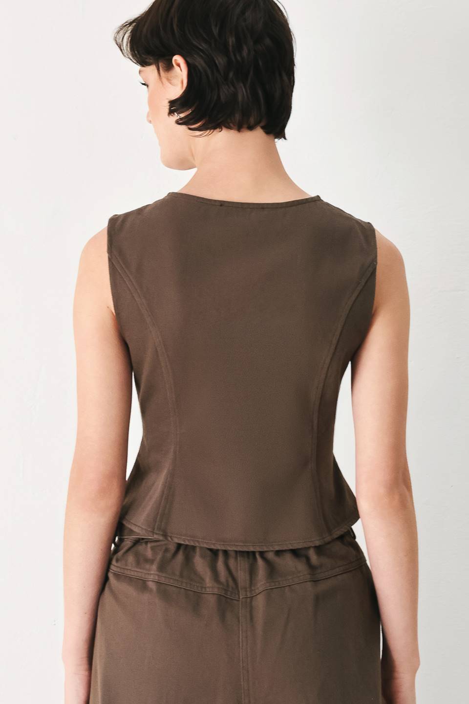 BROWN SUGAR STATEMENT WOVEN VEST