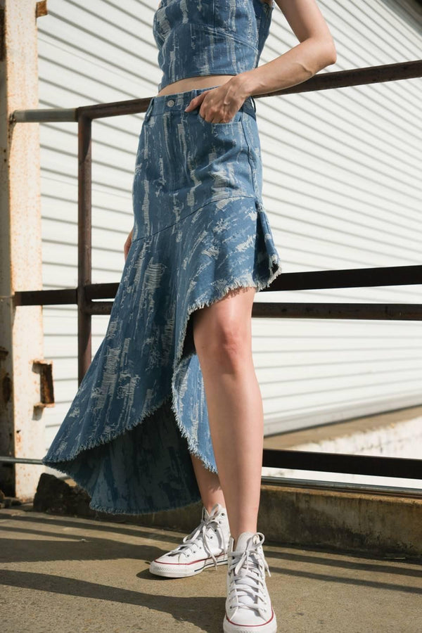 BREEZY ADORATION DENIM SKIRT.