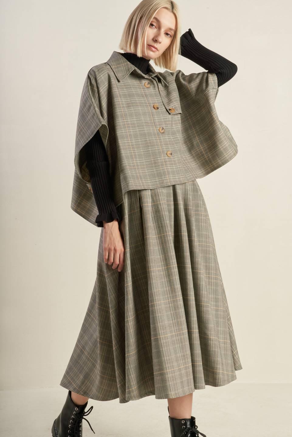 MOODY ALLURE WOVEN MIDI SKIRT.