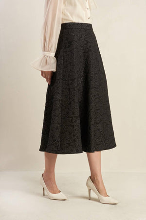 FOREVER DAYDREAMING WOVEN MIDI SKIRT.