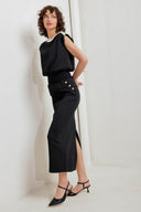 URBAN LUXE COMMAND KNIT MIDI SKIRT.