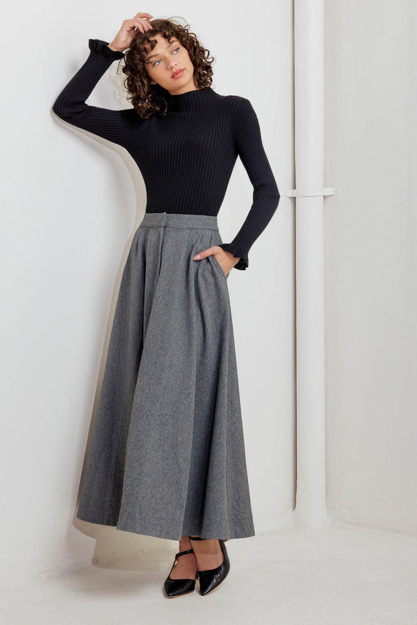TIMELESS LOOK WOVEN MIDI CIRCLE SKIRT.