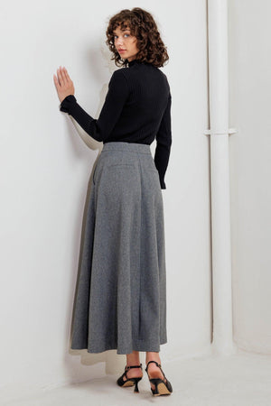 TIMELESS LOOK WOVEN MIDI CIRCLE SKIRT.