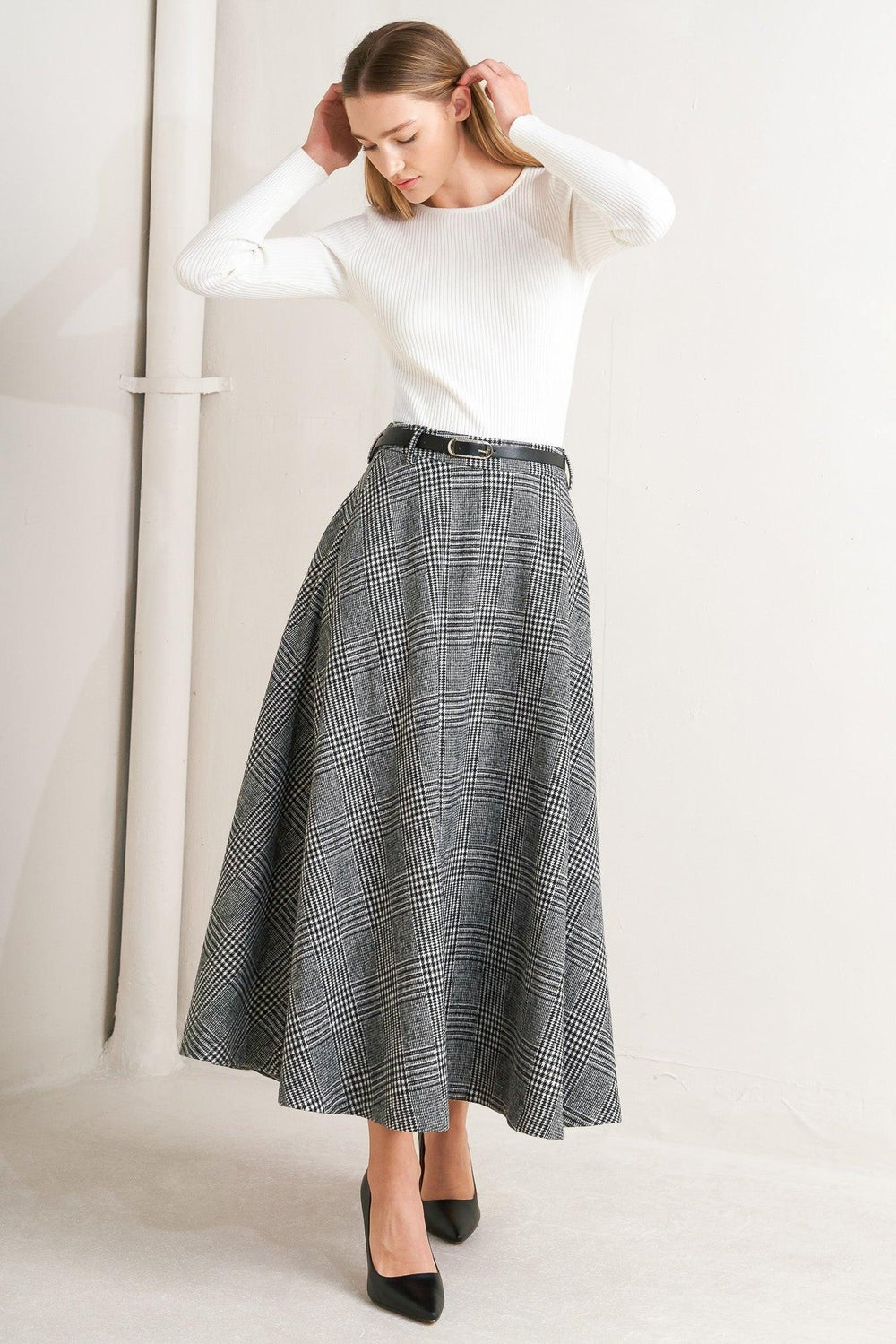 CITY CHECKLINE WOOLEN WOVEN MIDI SKIRT.