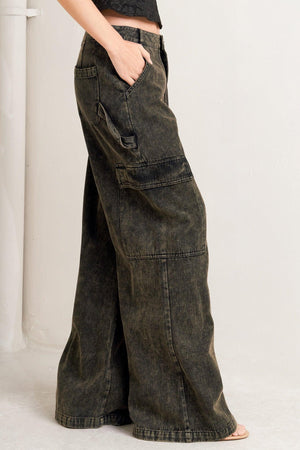 CAN'T BLAME ME GARGO DENIM PANTS.