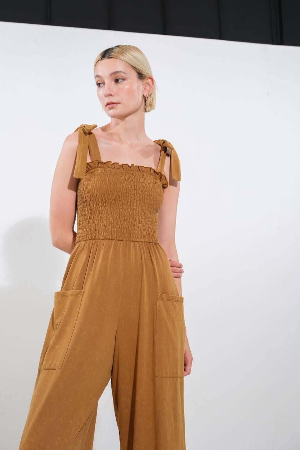TRENDING MOMENT KNIT JUMPSUIT.