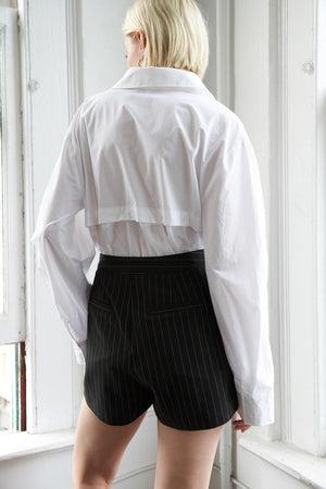 SMALL TOWN ROOTS WOVEN SKORT.