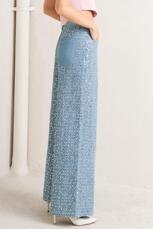 LOVING EVERYDAY DENIM PANTS.