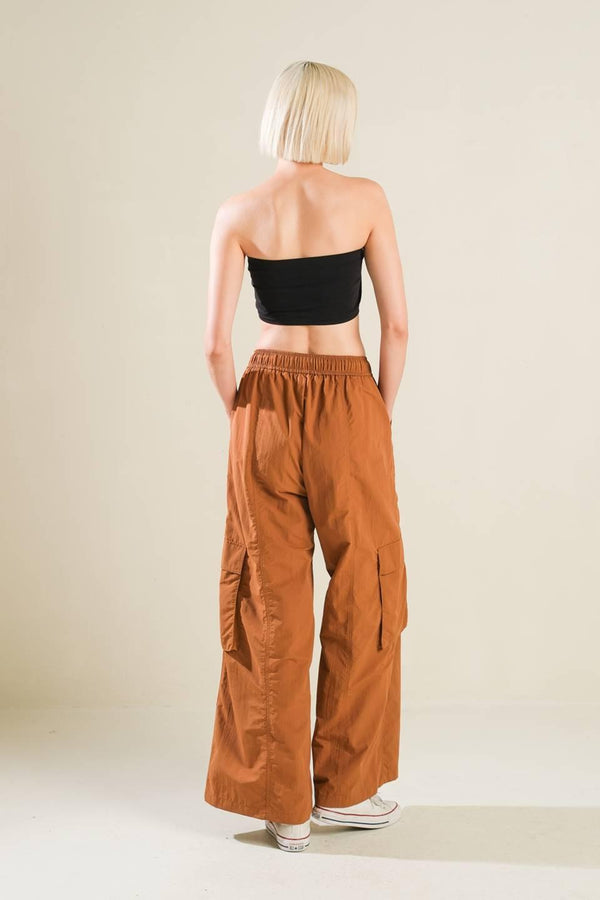 LOVIN ON ME CARGO PANTS.