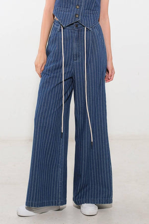 I STILL BELIEVE DENIM PANTS.