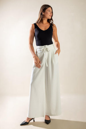 DINNER DATE WOVEN PANTS.
