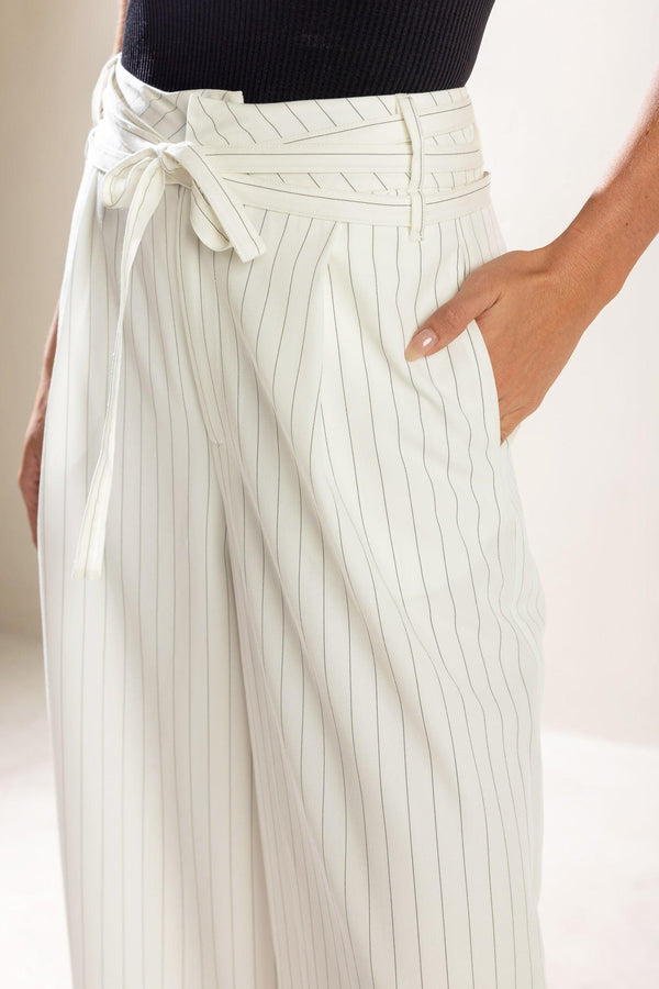 DINNER DATE WOVEN PANTS.