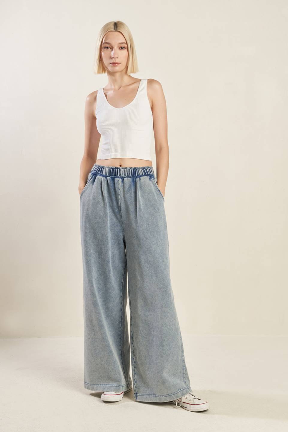 FIT AND FAIR WASHED DENIM PANTS