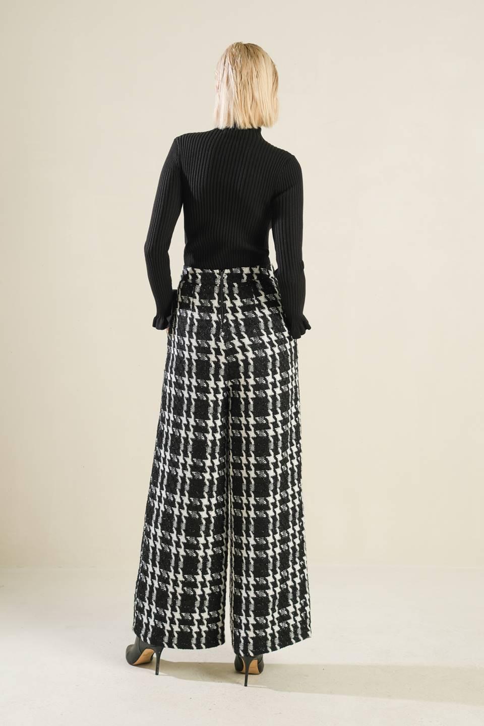 WHEN I'M WITH YOU WOVEN PANTS.
