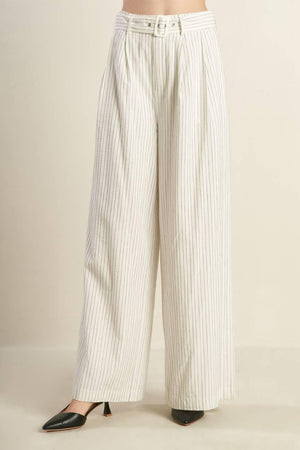LEAD THE WAY WOVEN SEESUCKER PANTS.