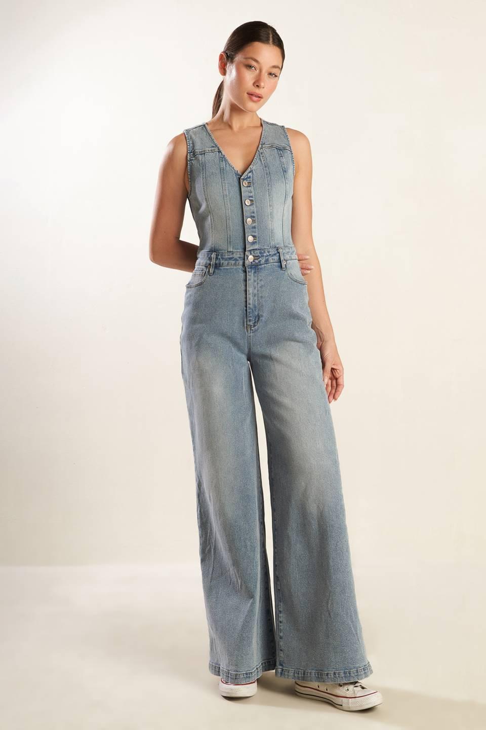 WALK WITH ME DENIM JUMPSUIT.