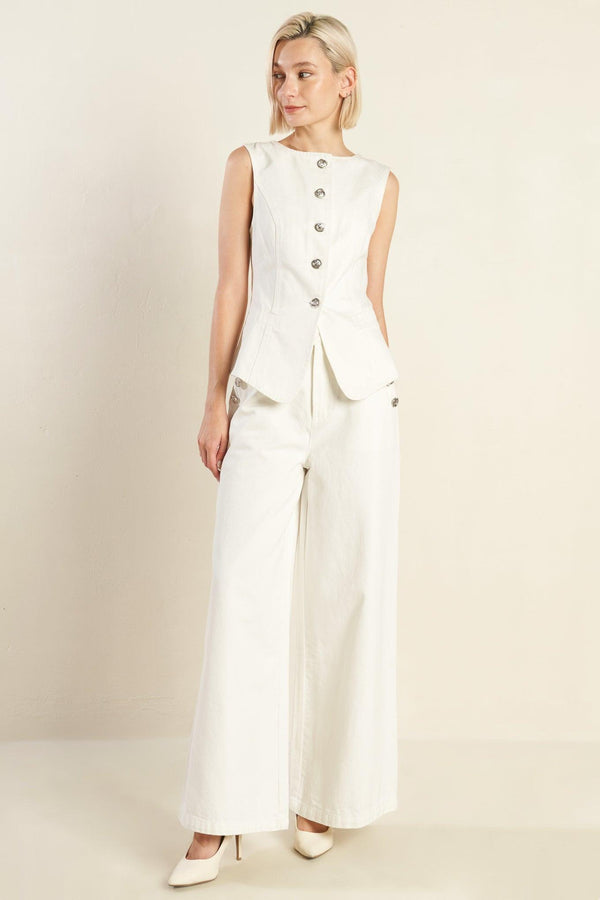 A solid woven pant featuring front closure, side pockets, and wide leg. Matching vest FJ1192

Details:

Self: 100% Cotton

Size &amp; Fit

- Model is 5`8" And Wearing Size Small
- Measurements Taken From Size Small
- Approx. Length: 44" Flying Tomato