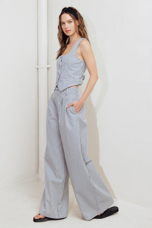 COASTAL CHIC WOVEN PANTS.