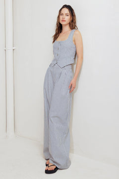 COASTAL CHIC WOVEN PANTS.