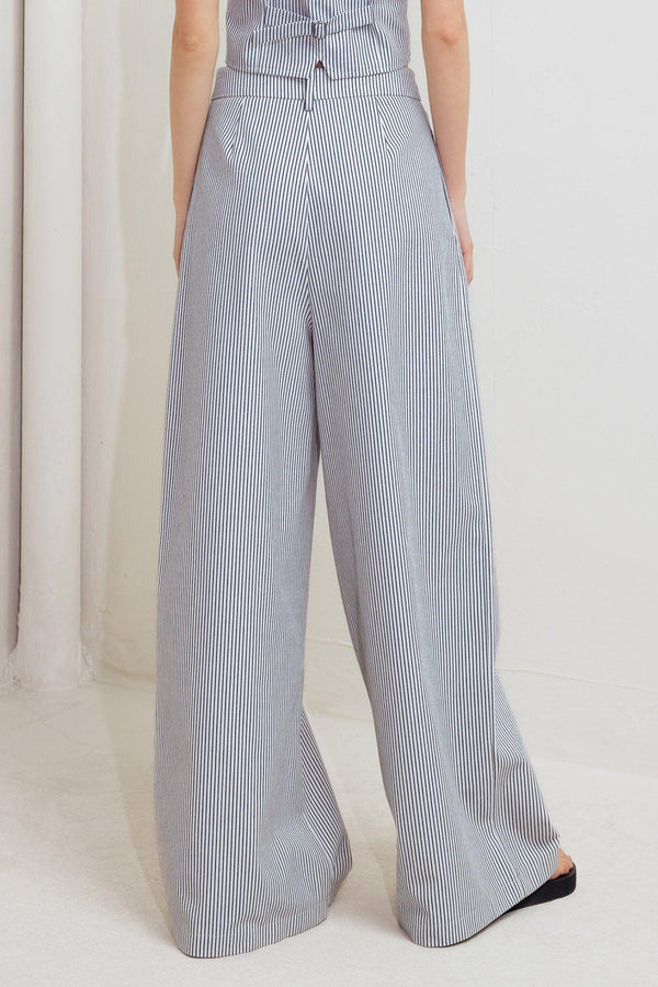 COASTAL CHIC WOVEN PANTS.