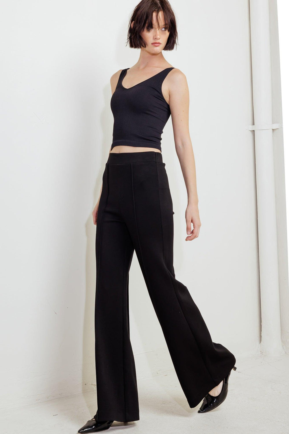 MODERN FLOW BLACK WOVEN PANTS.
