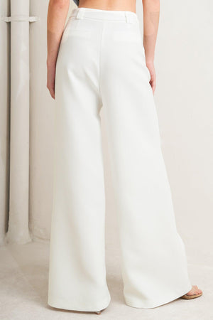 BRIGHT MOMENTS WOVEN PANTS.