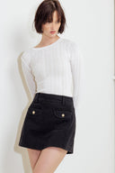 TAILORED FLOW BLACK WOVEN SKORT.