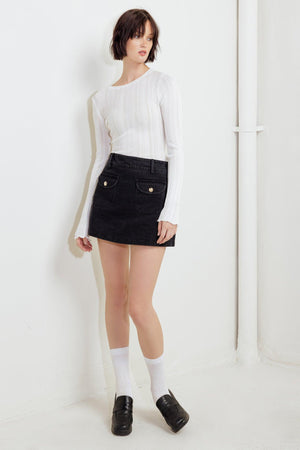 TAILORED FLOW BLACK WOVEN SKORT.