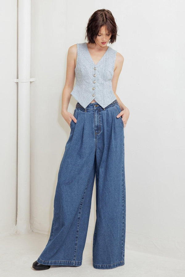 WESTERN RIVET DENIM PANTS.