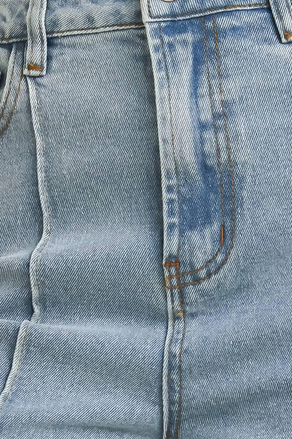 MODERN NEUTRAL DENIM PANTS.