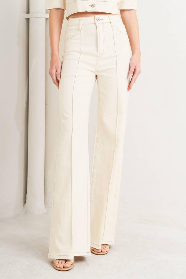 MODERN NEUTRAL TWILL PANTS.