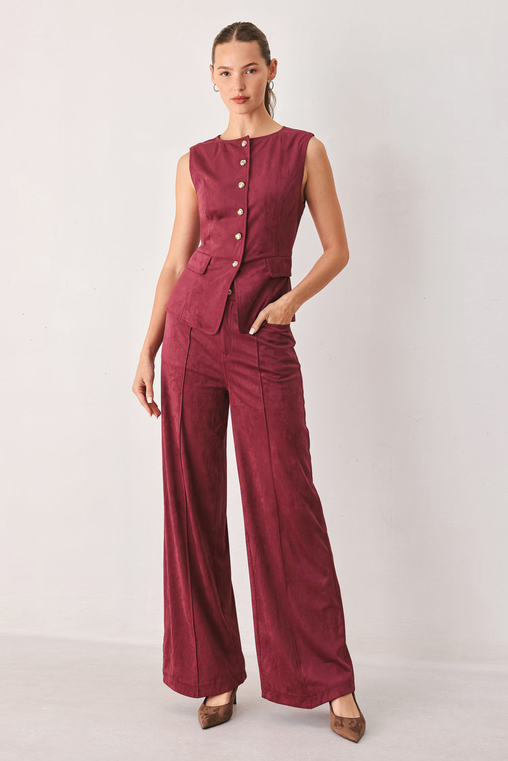 BROWN SUGAR FAUX SUEDE PANTS.