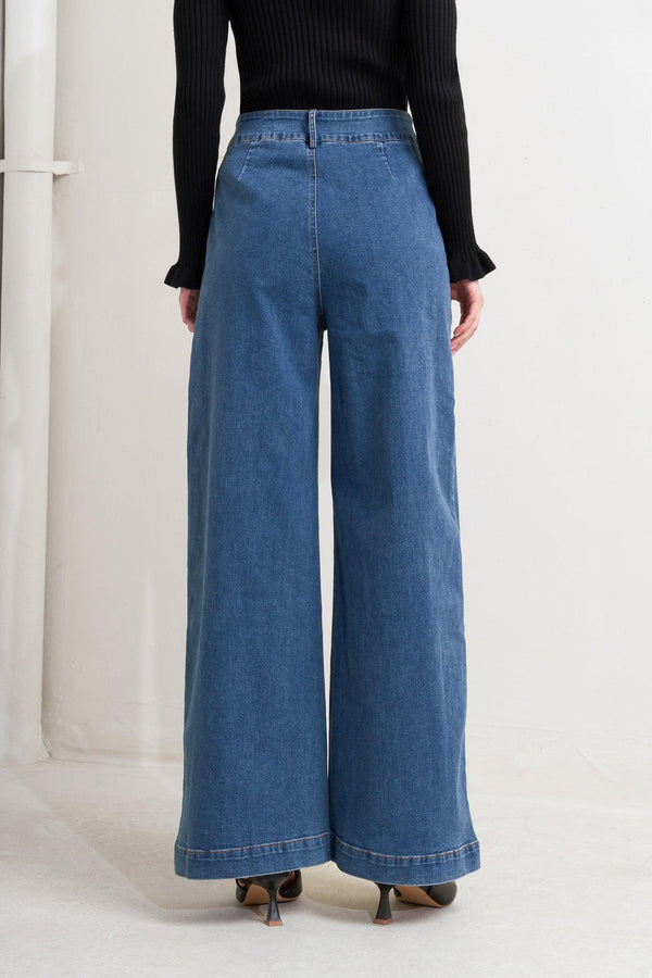 TIMELESS BLUE DENIM PANTS.
