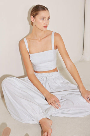 PACIFIC EASE WOVEN BALLON PANTS.