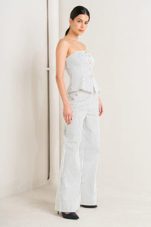 EFFORTLESS FORM STRIPE WOVEN PANTS.