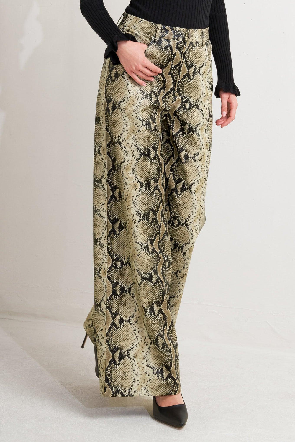 GLAM VENOM FAUX LEATHER PANTS.