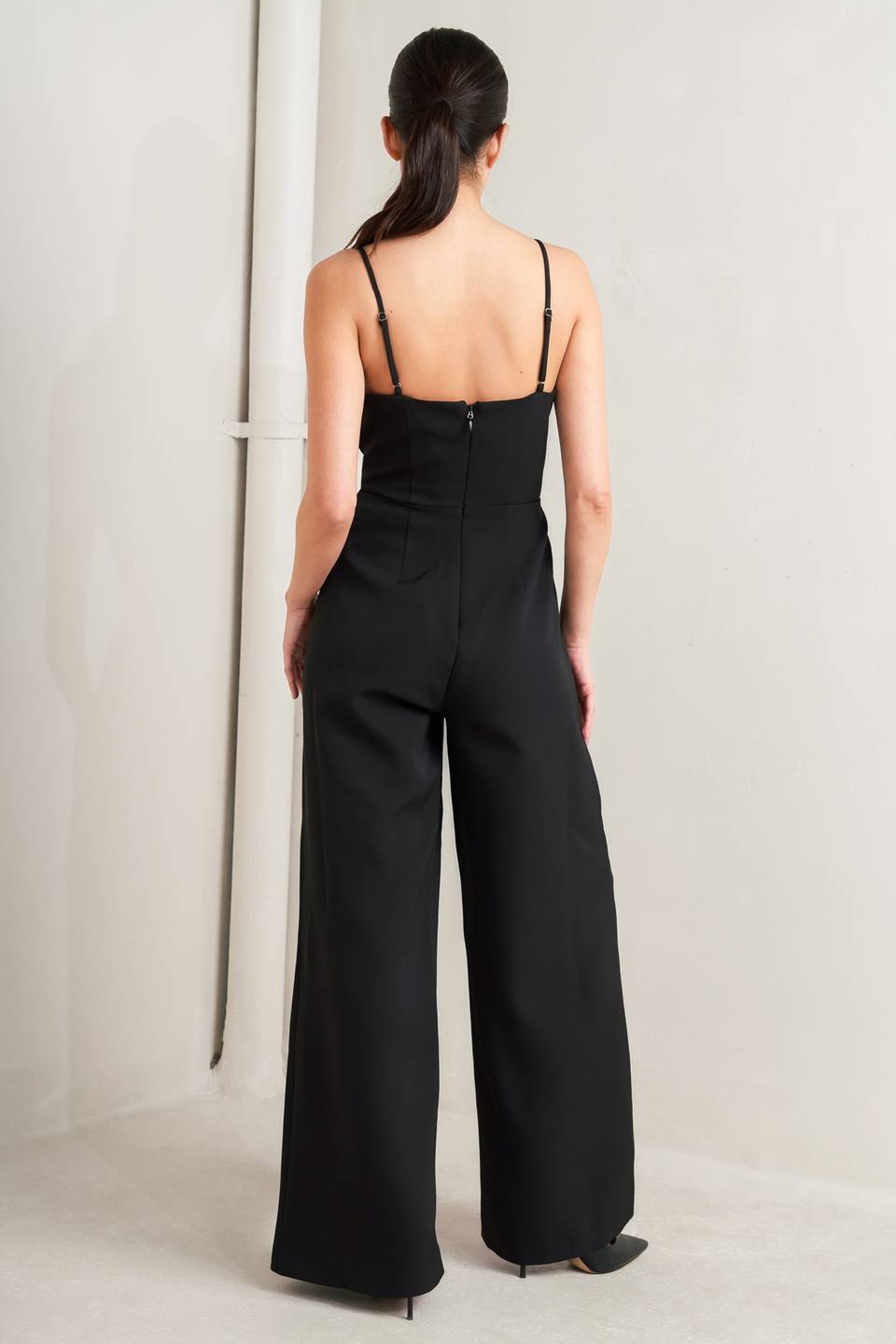 PRISTINE EDGE WOVEN JUMPSUIT